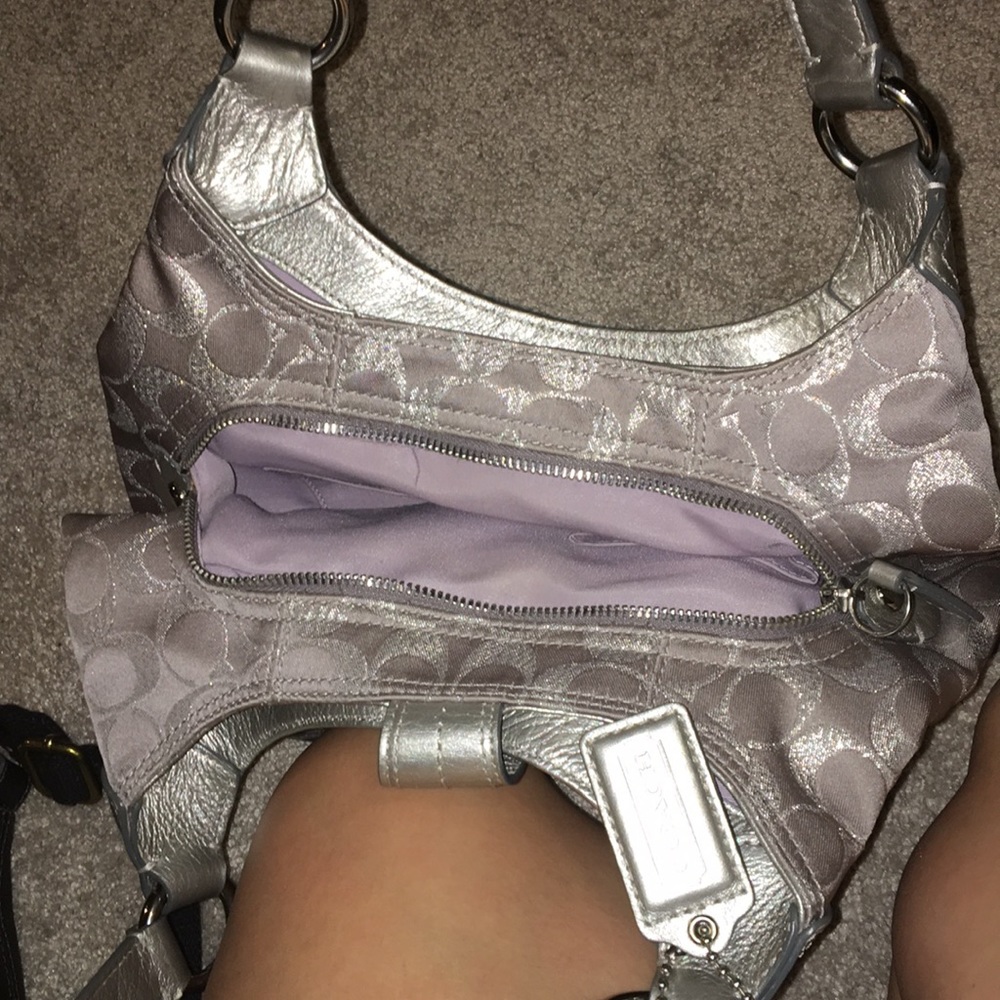 Coach purse! 🤩 ‼️‼️Authentic ✅‼️‼️ - Picture 3 of 8